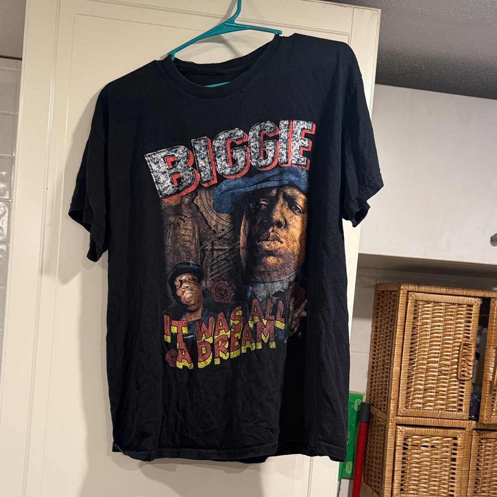 Big Black Graphic T-Shirt with Biggie Design size large 1:10 100% cotton